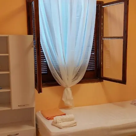 Alexandra's House בית נופש *