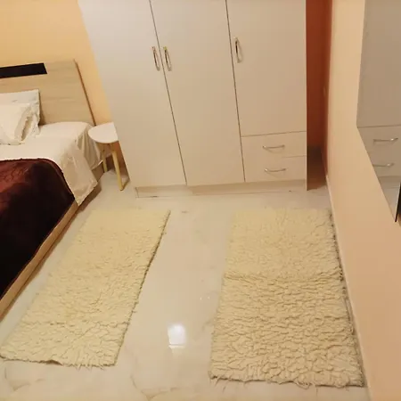 Alexandra's House * 尼亚米卡尼奥纳