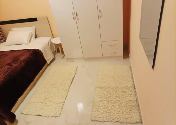 Alexandra's House * ניאה מיכאניונה