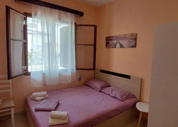 Alexandra's House * 尼亚米卡尼奥纳